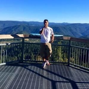 Meet your Posher, Chris